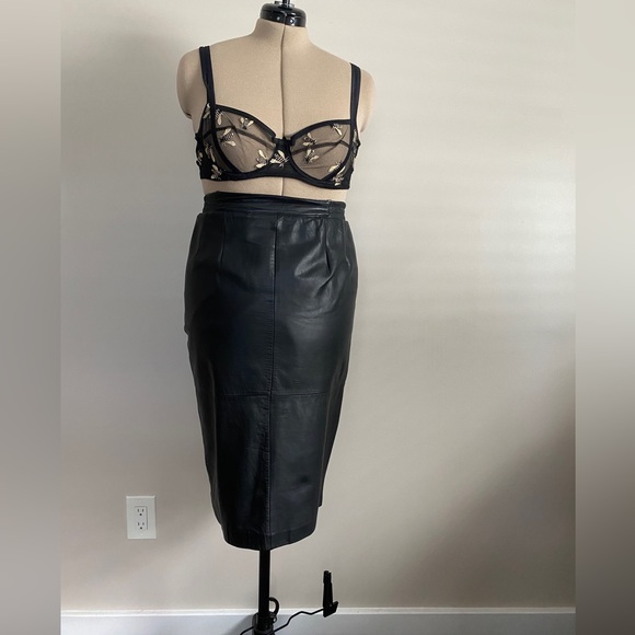 Genuine leather 90’s Era skirt - Picture 5 of 6